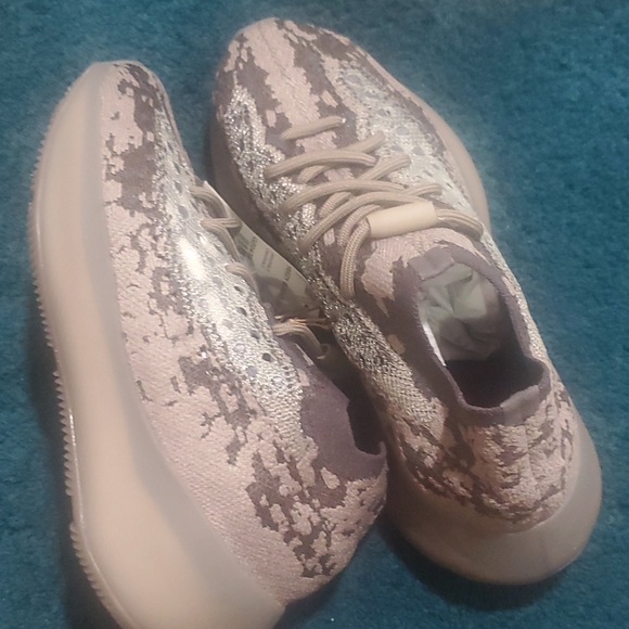 Adidas sneakers main image 2